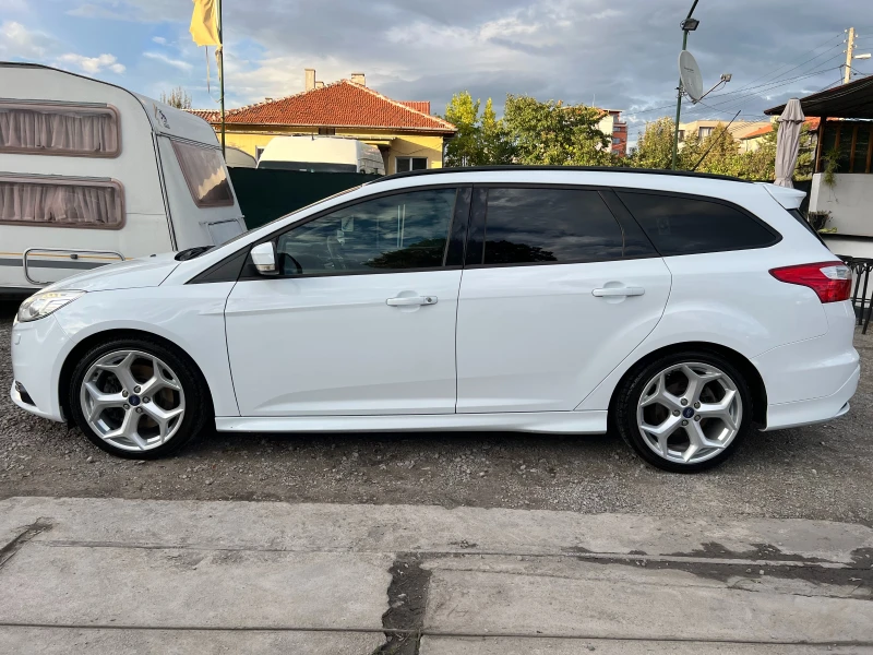 Ford Focus ST 250k.c. 199187км./Серв. история/ТОП СЪСТОЯНИЕ/, снимка 2 - Автомобили и джипове - 47459618