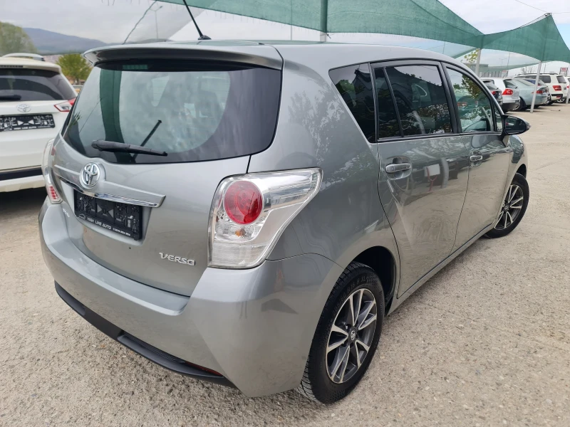 Toyota Verso 2.0 D4D Панорама Navi Камера 7-местна, снимка 2 - Автомобили и джипове - 47792881