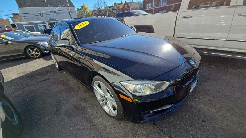 BMW 335 SPORT LINE* Harman-Kardon* HID* Камера* Bluetooth, снимка 2 - Автомобили и джипове - 48140491