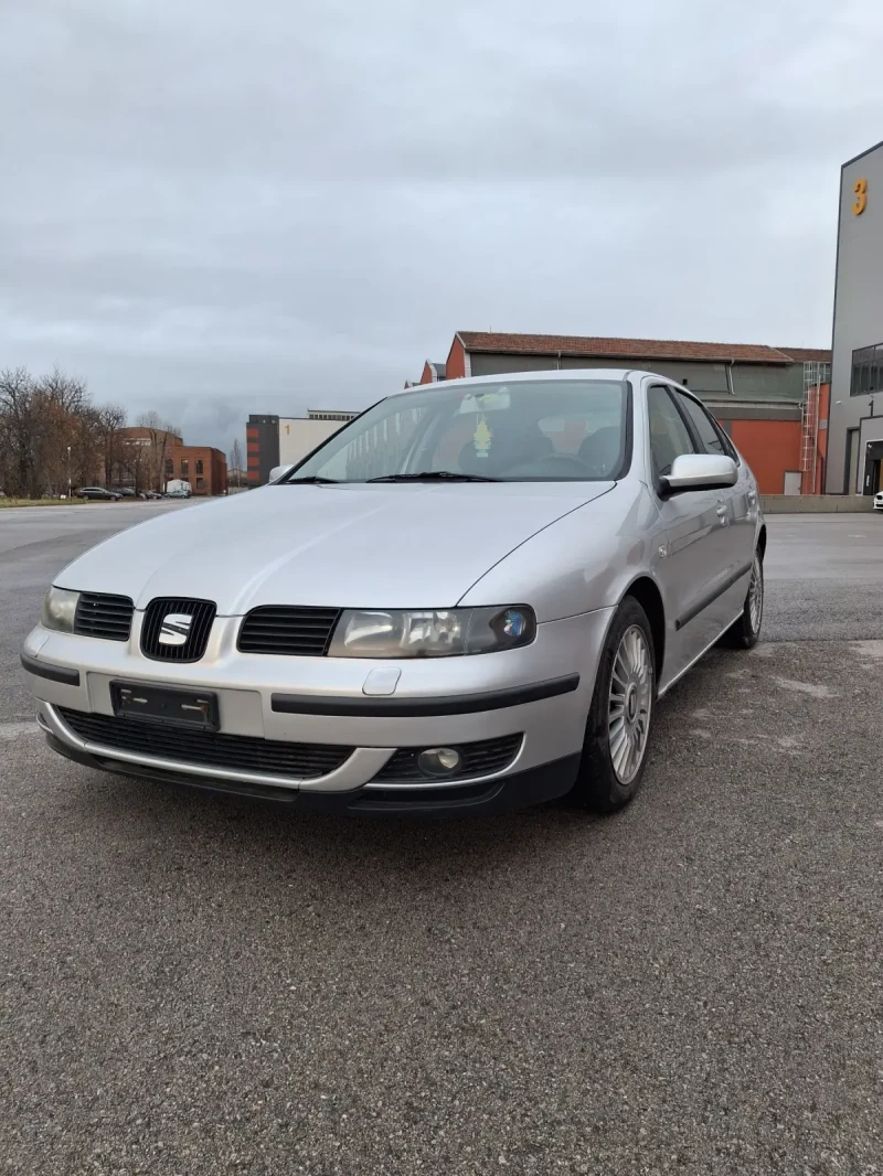 Seat Leon 1.8т 180 6ск Navi koja 4x4, снимка 1 - Автомобили и джипове - 48178942