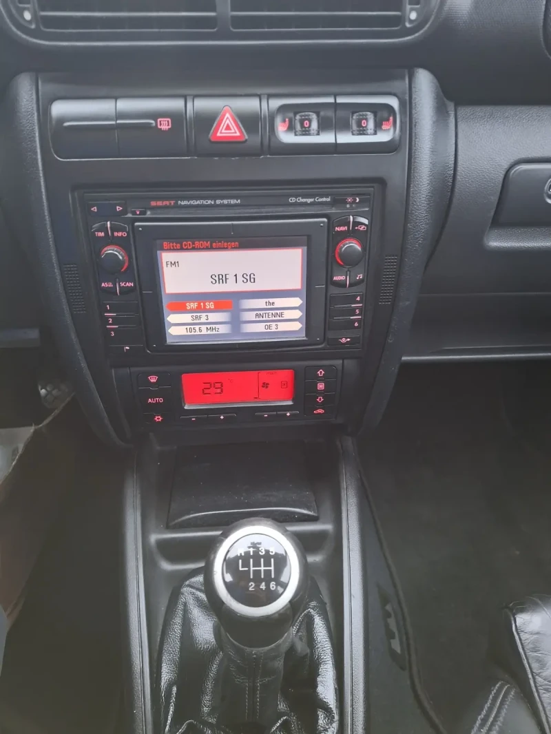 Seat Leon 1.8т 180 6ск Navi koja 4x4, снимка 10 - Автомобили и джипове - 48178942