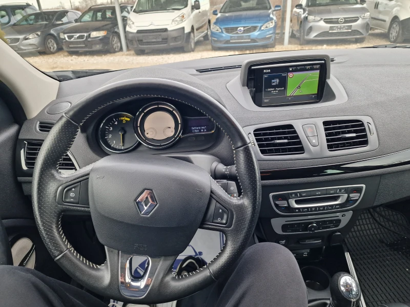 Renault Megane 1.6DCI BOSE , снимка 9 - Автомобили и джипове - 48478140