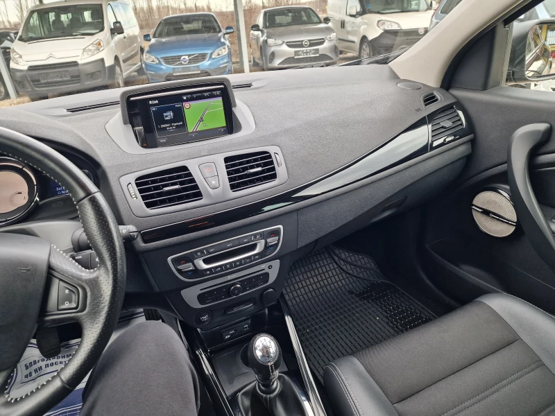 Renault Megane 1.6DCI BOSE , снимка 10 - Автомобили и джипове - 48478140