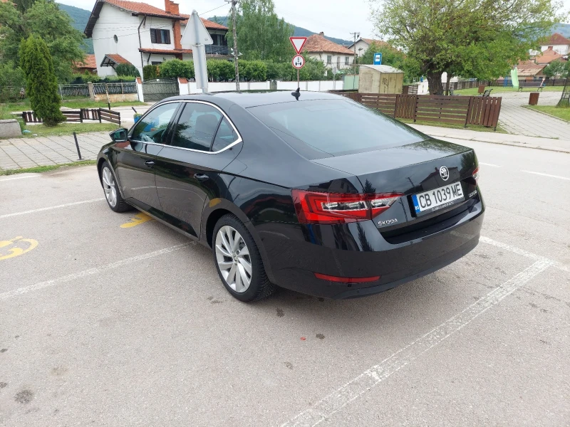 Skoda Superb 150hp Exclusive, снимка 8 - Автомобили и джипове - 48506986