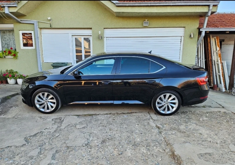 Skoda Superb 150hp Exclusive, снимка 8 - Автомобили и джипове - 48506986