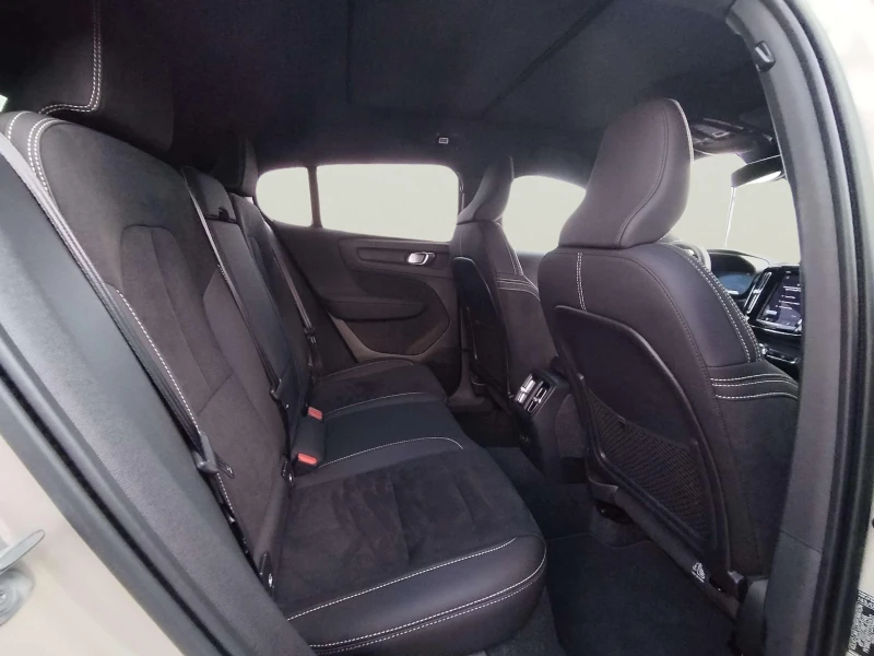 Volvo C40 Twin motor, снимка 10 - Автомобили и джипове - 52337675