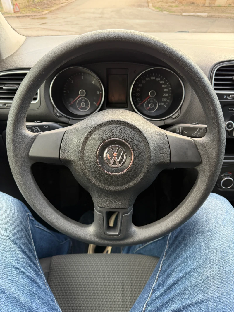 VW Golf 2.0 tdi 140 6 скорости, снимка 11 - Автомобили и джипове - 53575477
