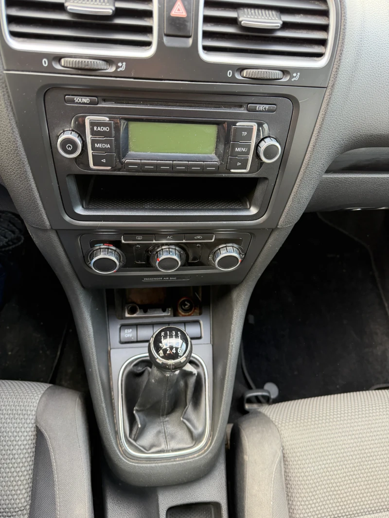 VW Golf 2.0 tdi 140 6 скорости, снимка 12 - Автомобили и джипове - 53575477