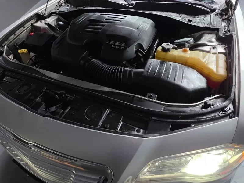 Chrysler 300c 3.5, снимка 6 - Автомобили и джипове - 54326144