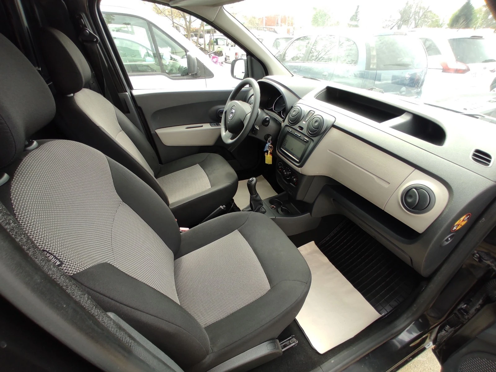 Dacia Dokker 1.5DCi/НАВИГАЦИЯ/90к.с./EURO 5 | Mobile.bg — изображение 11