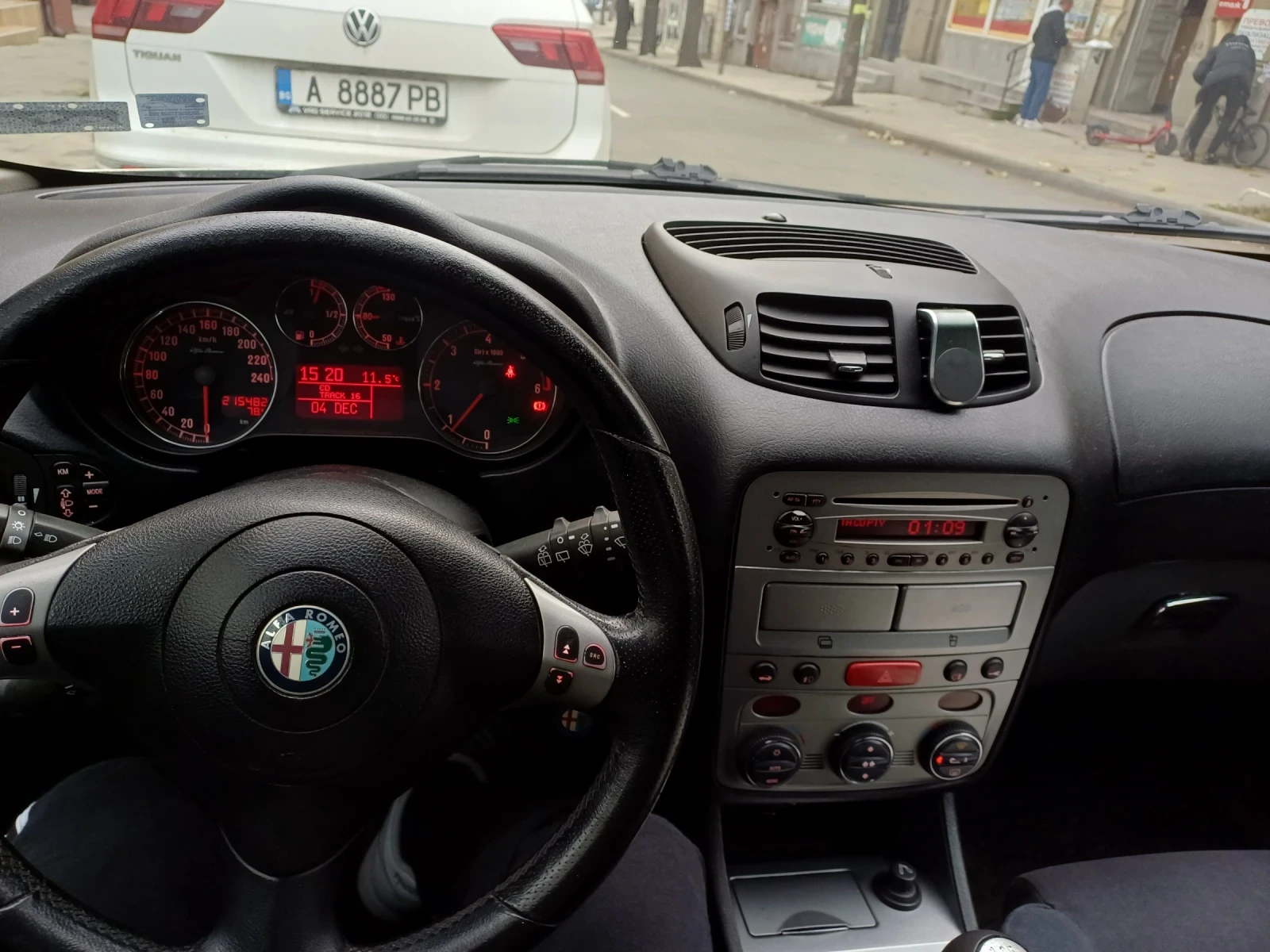 Alfa Romeo 147 1.9 JTD - изображение 3