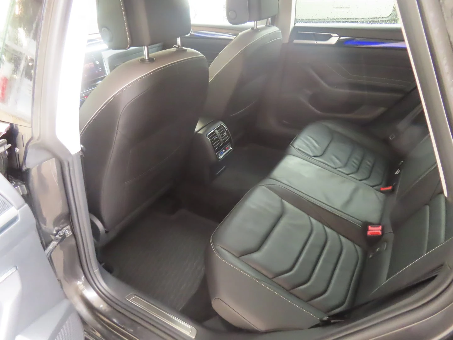 VW Arteon Elegance 2.0 TSI OPF DSG | Mobile.bg — изображение 8