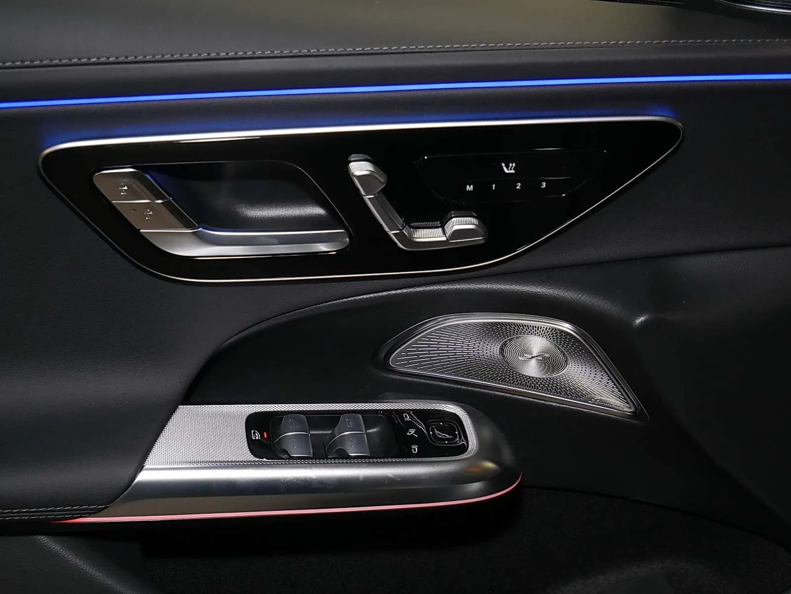 Mercedes-Benz E 450 450 d 4M  AMG+ PANO+ Burmester 4D/ ОЧАКВАН ВНОС  - изображение 8