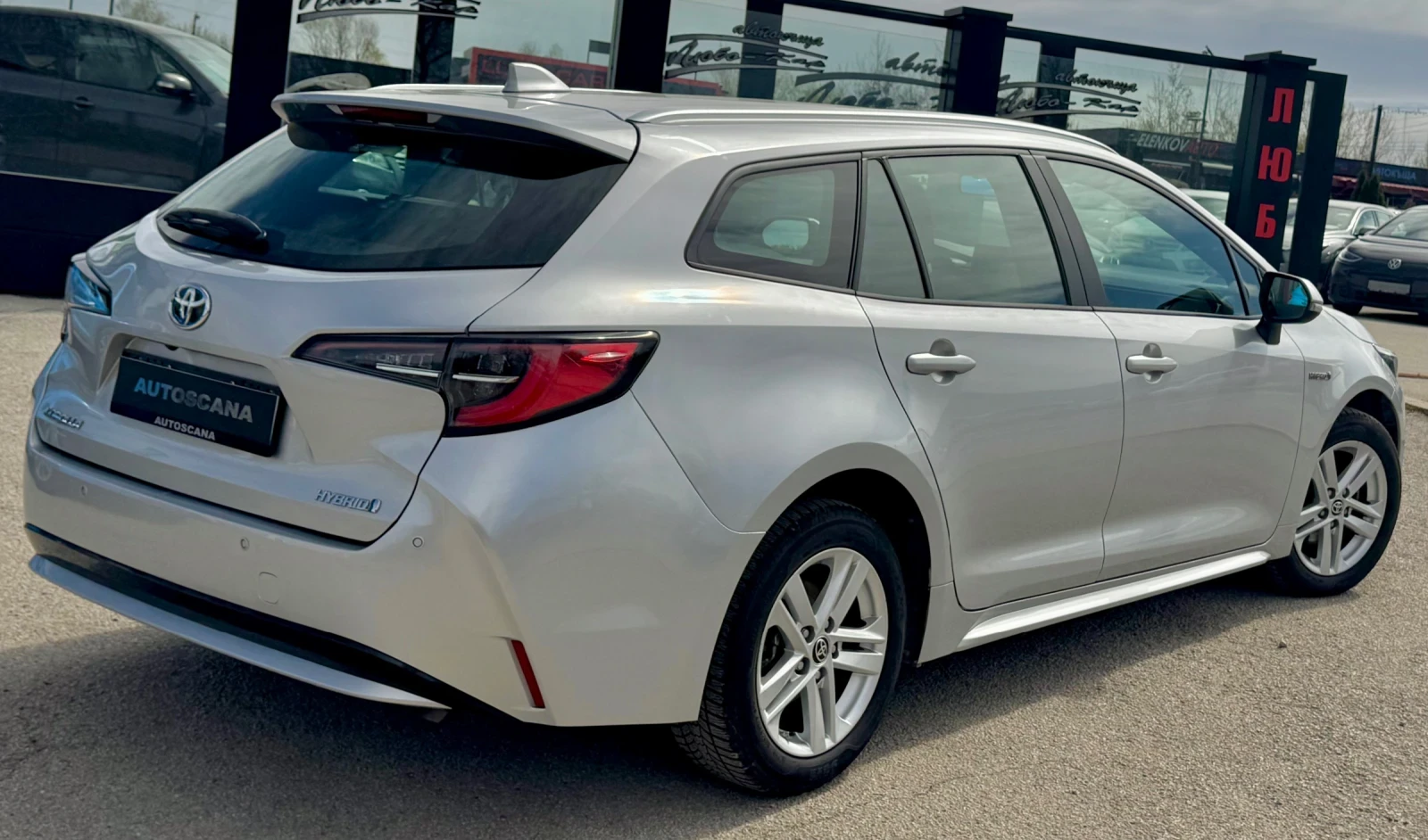 Toyota Corolla 1.8 Hybrid 122кс.97Хил.Км!!! - изображение 5