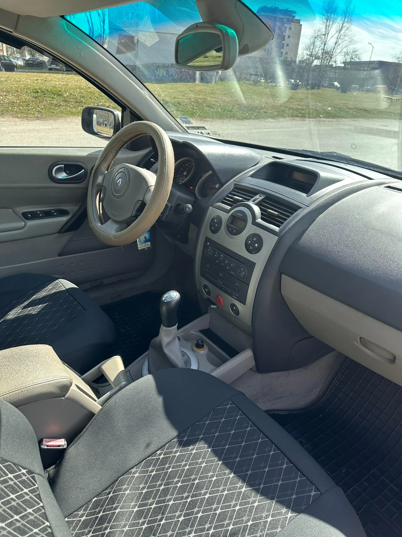 Renault Megane 1.6 LPG - изображение 9