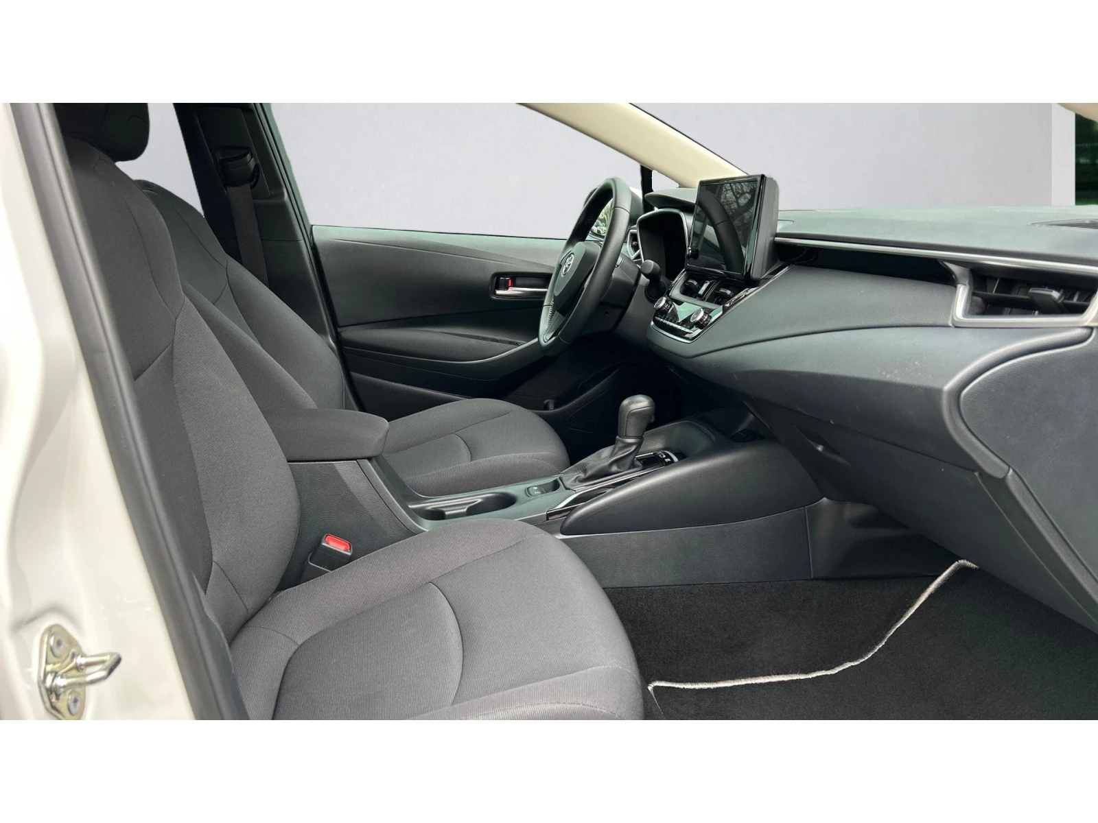 Toyota Corolla Месечна вноска от 390 лв. - изображение 6