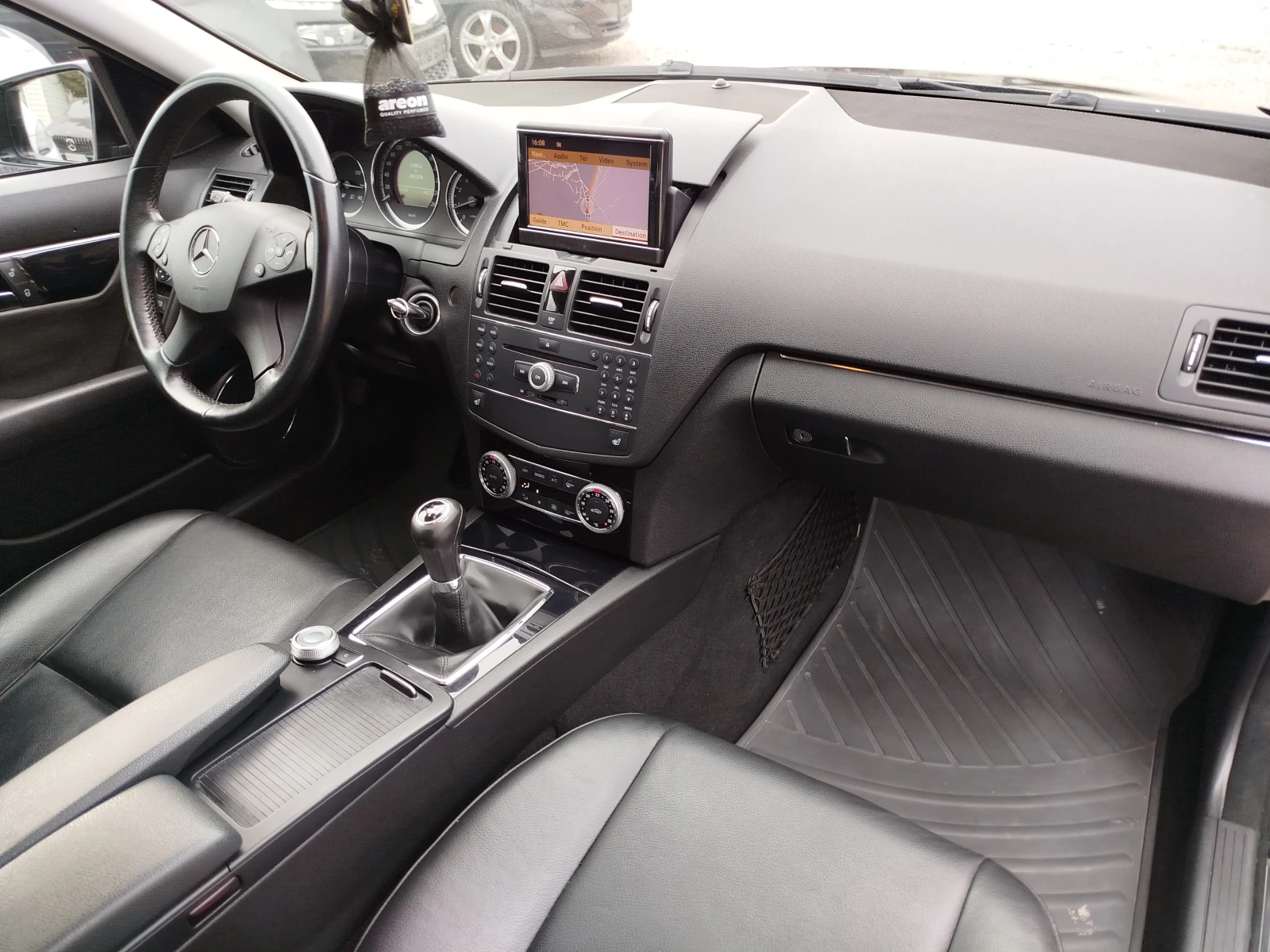 Mercedes-Benz C 180 C180-NAVI-KOJA, снимка 14 - Автомобили и джипове - 53203527