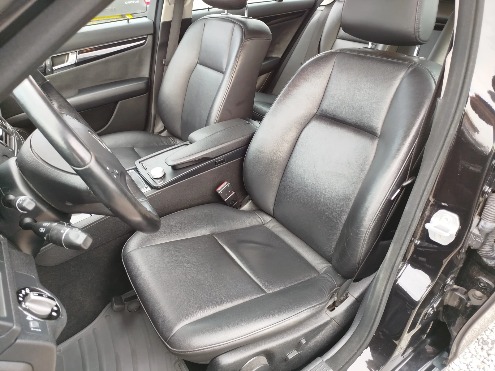 Mercedes-Benz C 180 C180-NAVI-KOJA, снимка 9 - Автомобили и джипове - 53203527