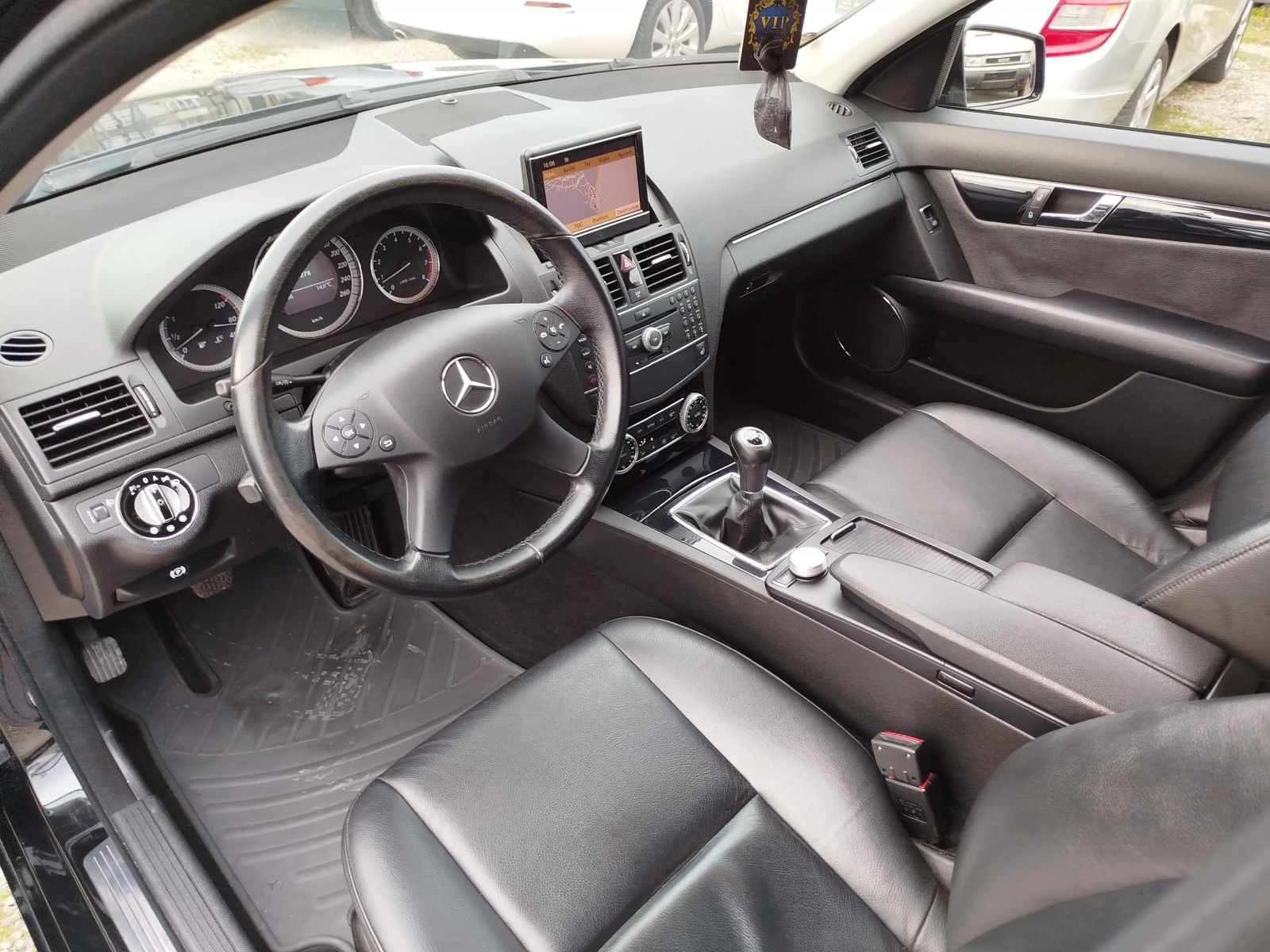 Mercedes-Benz C 180 C180-NAVI-KOJA, снимка 8 - Автомобили и джипове - 53203527