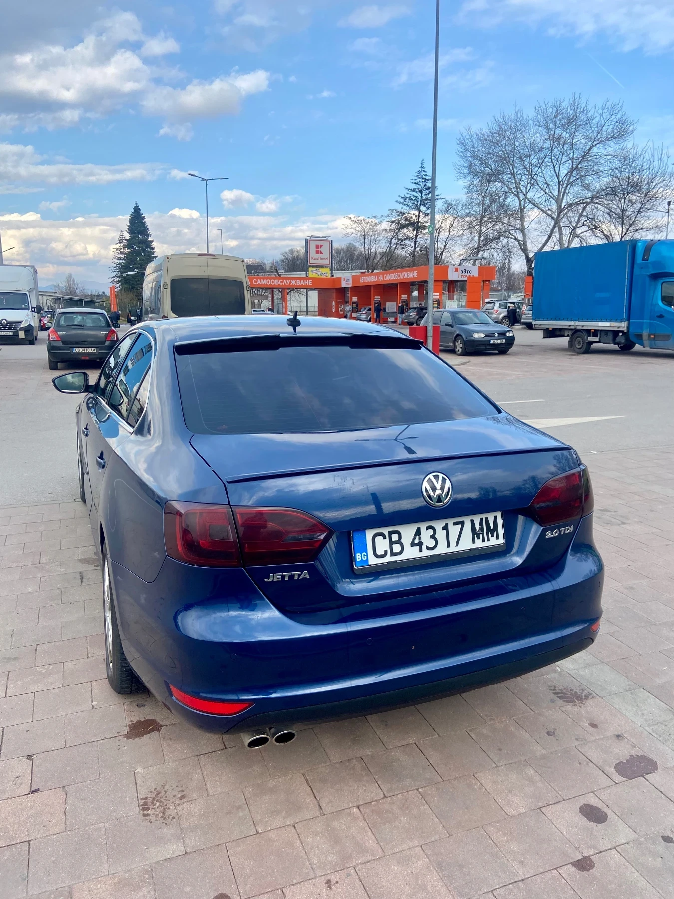 VW Jetta MK6 2.0 TDI | ��������� | ������ �� | R-Line | Mobile.bg � ����������� 7