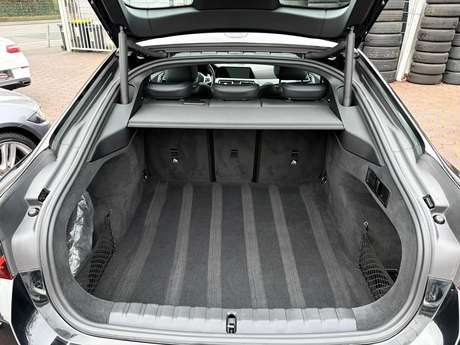 BMW 440 MSPORT/374HP/xDRIVE/GRANCOUPE/360/SHADOW/H&K/101z, снимка 7 - Автомобили и джипове - 53707171