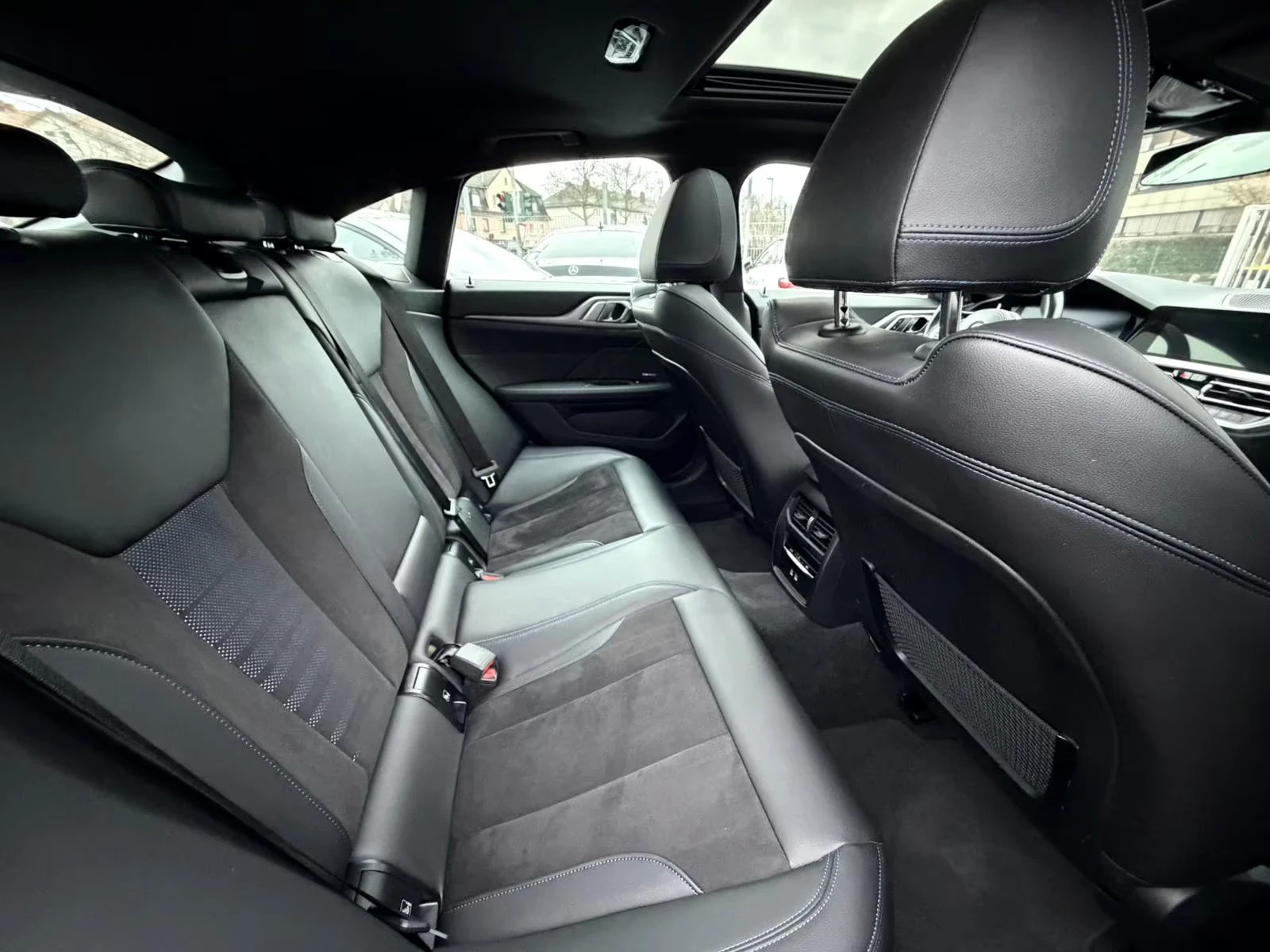 BMW 440 MSPORT/374HP/xDRIVE/GRANCOUPE/360/SHADOW/H&K/101z, снимка 13 - Автомобили и джипове - 53707171