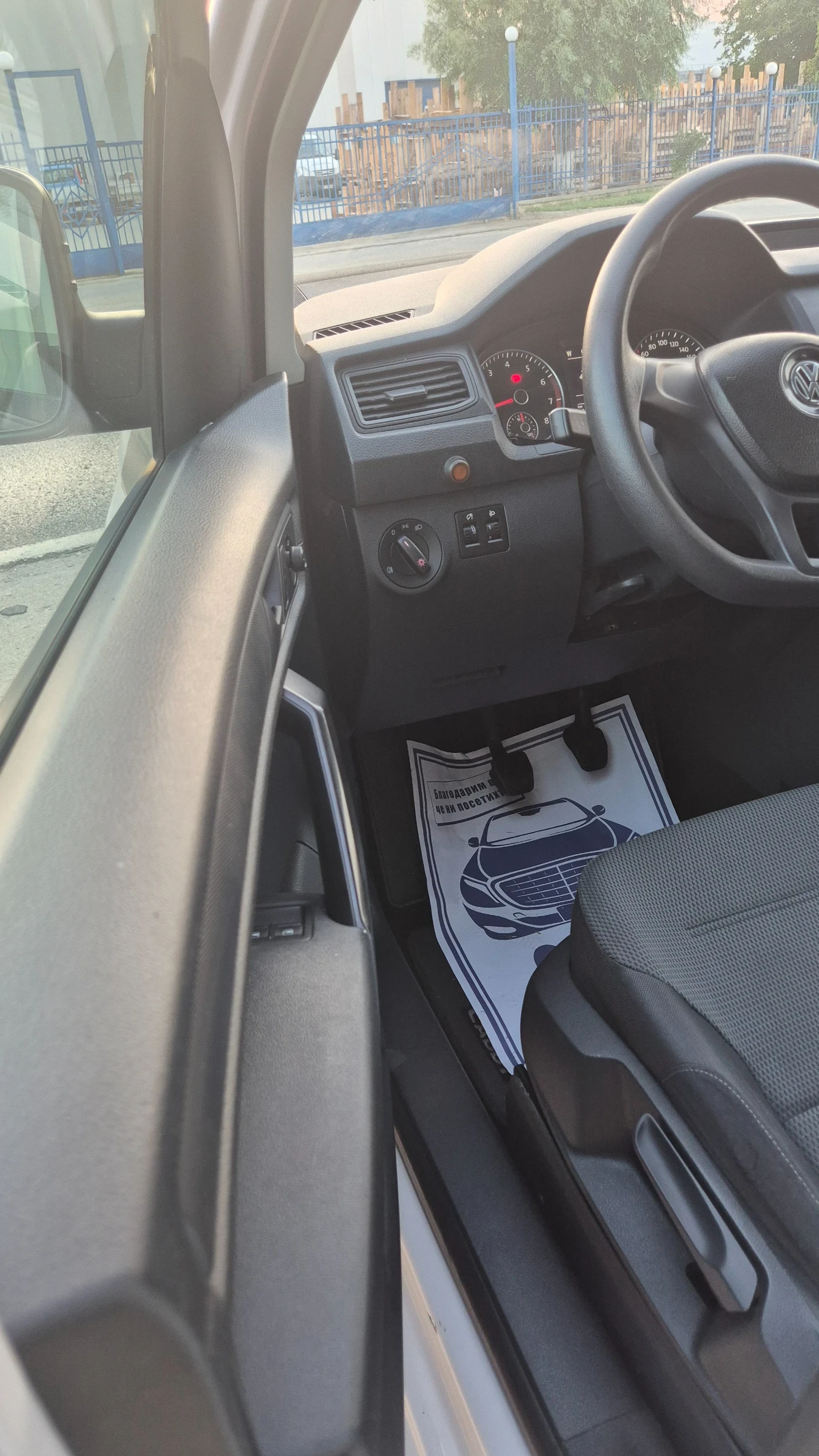 VW Caddy 1000 TSI, снимка 13 - Автомобили и джипове - 53748432