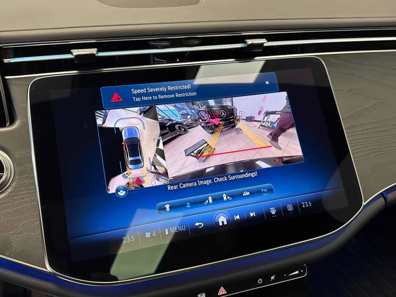 Mercedes-Benz E 350 ПАНОРАМА/360 КАМЕРИ/HEAD-UP DISPLAY , снимка 14 - Автомобили и джипове - 54057978