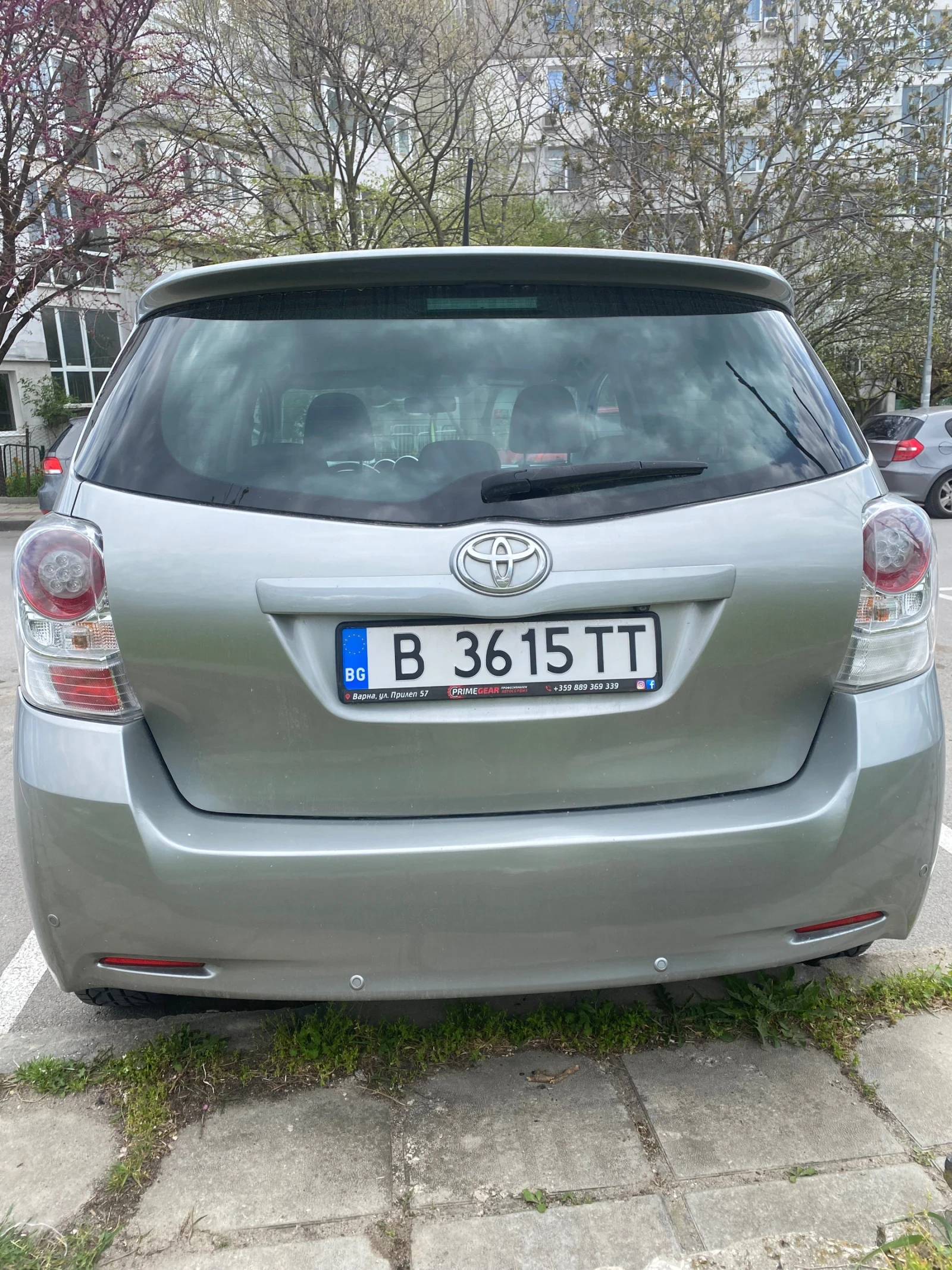 Toyota Verso, снимка 3 - Автомобили и джипове - 54303733