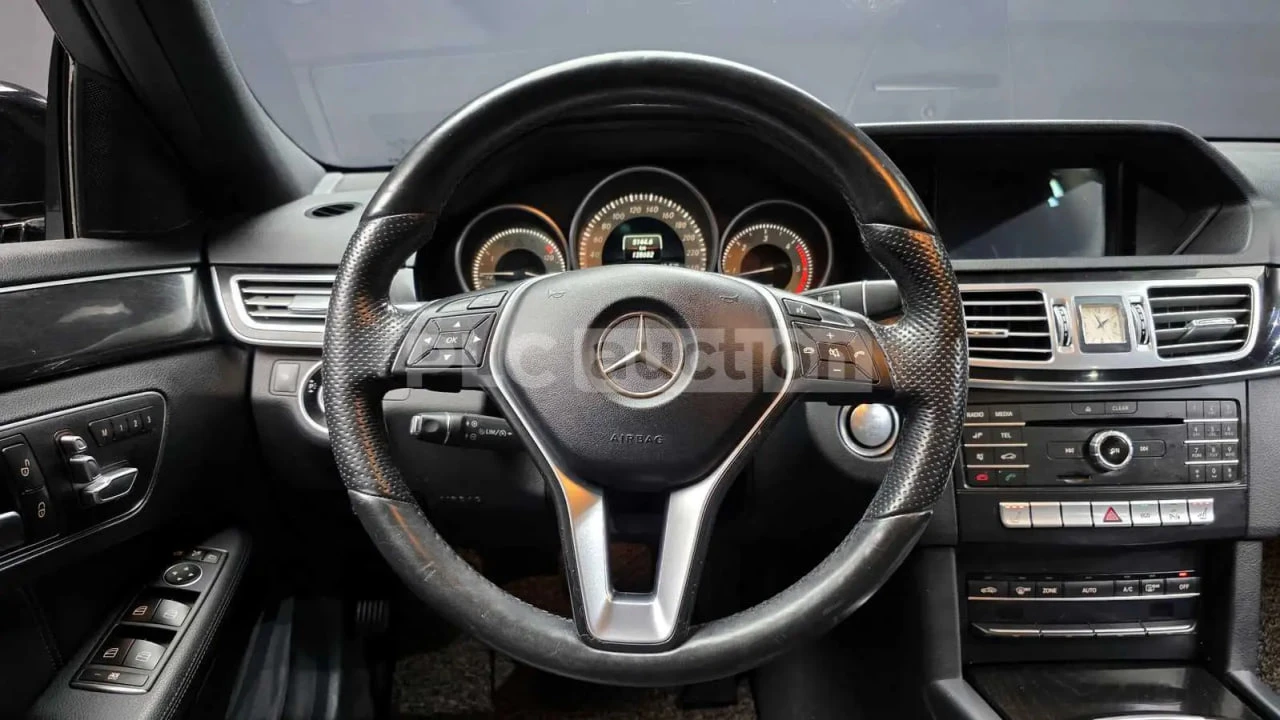 Mercedes-Benz E 220 * АВТОКРЕДИТ БЕЗ ПЪРВОНАЧАЛНА * , снимка 10 - Автомобили и джипове - 54554314