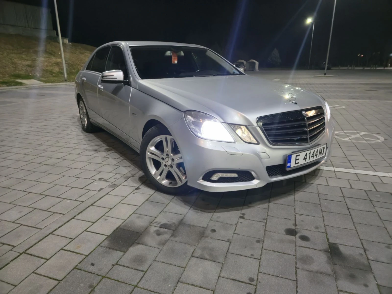 Mercedes-Benz E 250, снимка 2 - Автомобили и джипове - 54897122