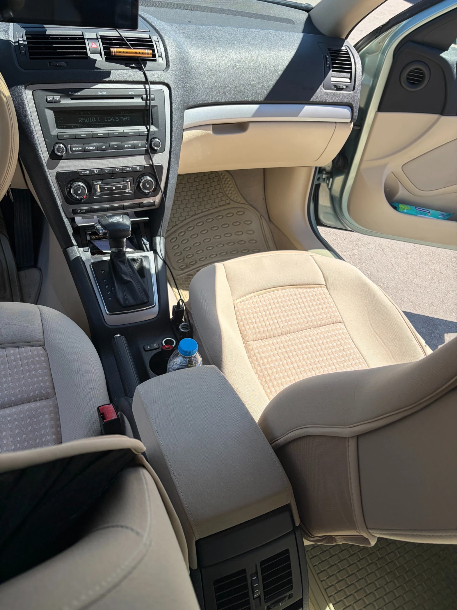 Skoda Octavia, снимка 10 - Автомобили и джипове - 54898377