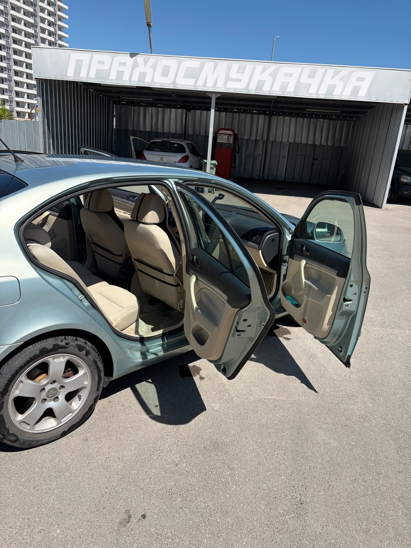 Skoda Octavia, снимка 9 - Автомобили и джипове - 54898377