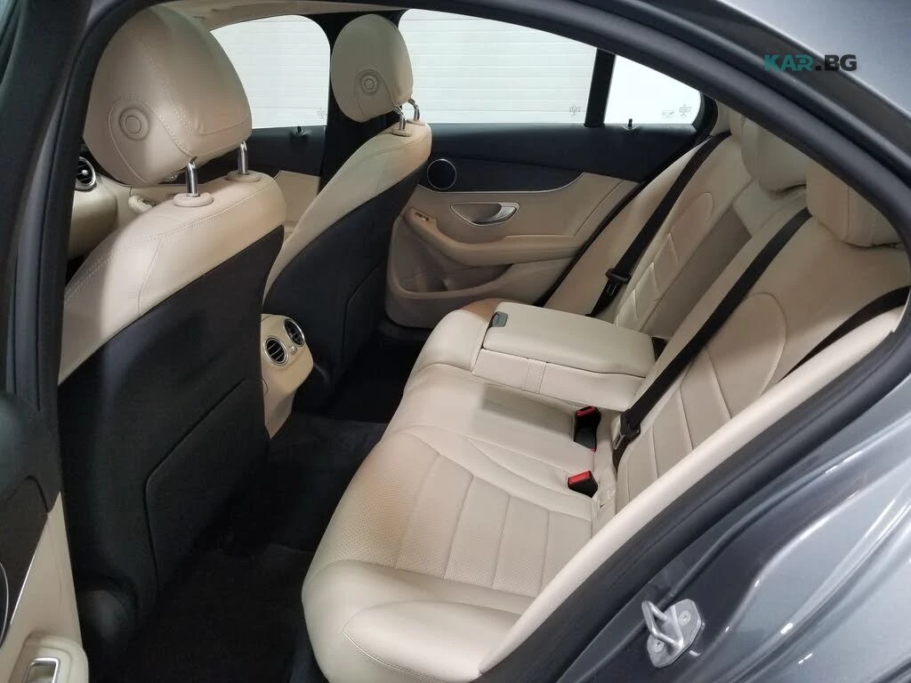 Mercedes-Benz C 300 * 4MATIC* АвтоКредит * (ЦЕНА ДО БГ), снимка 16 - Автомобили и джипове - 55123881