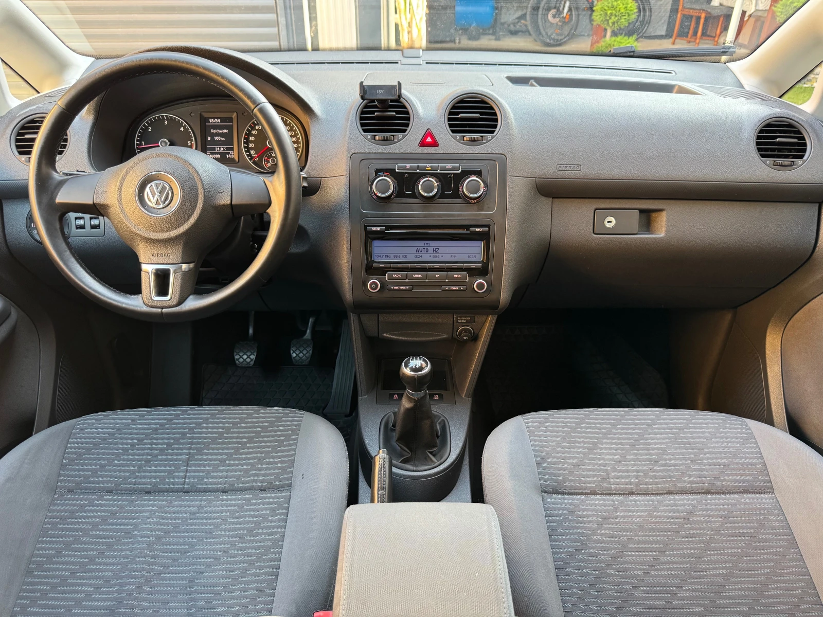 VW Caddy 1.6TDi-Maxi, снимка 9 - Автомобили и джипове - 55178334