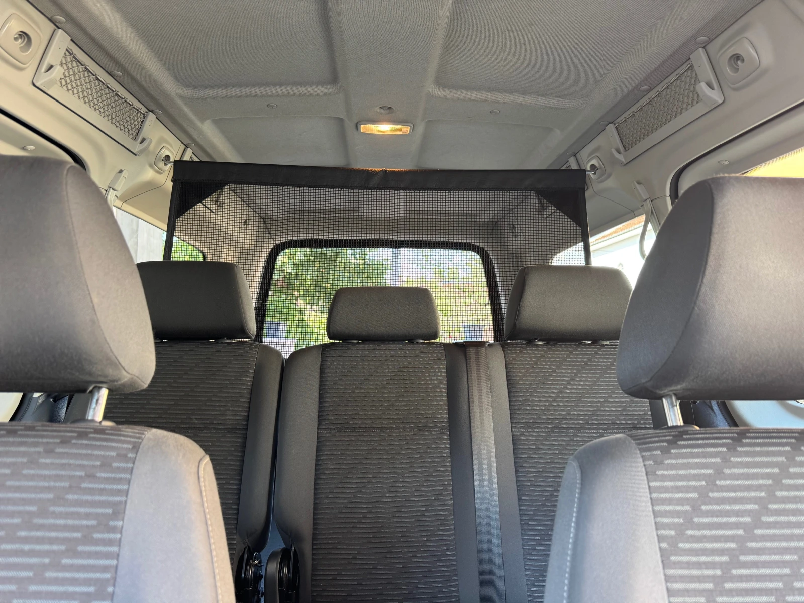 VW Caddy 1.6TDi-Maxi, снимка 15 - Автомобили и джипове - 55178334