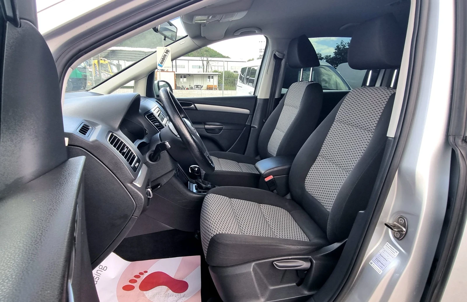 VW Sharan 2.0tdi DSG 170k.c., снимка 10 - Автомобили и джипове - 55263793