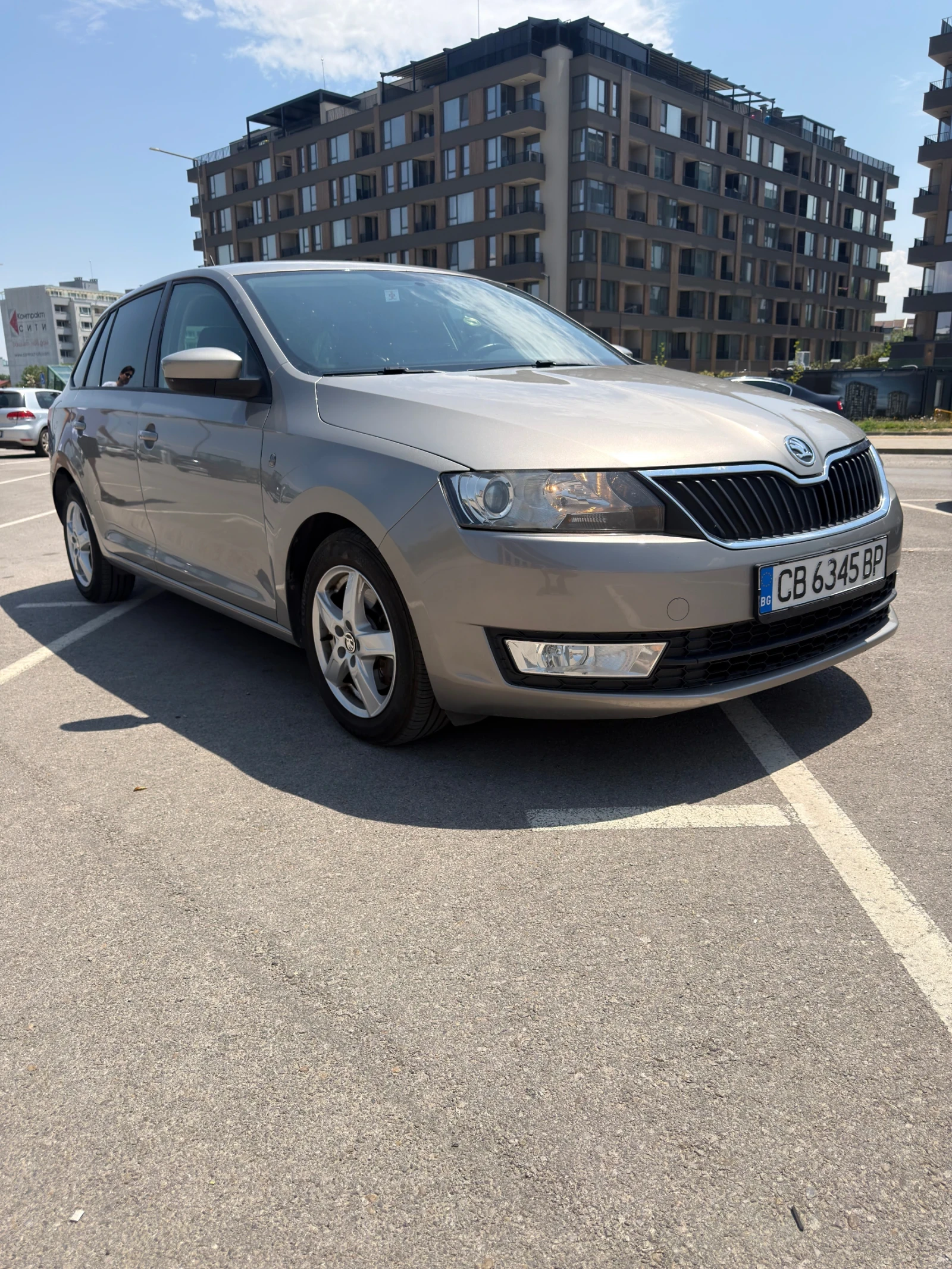 Skoda Rapid 1.6TDI купувана от България , снимка 5 - Автомобили и джипове - 55331204