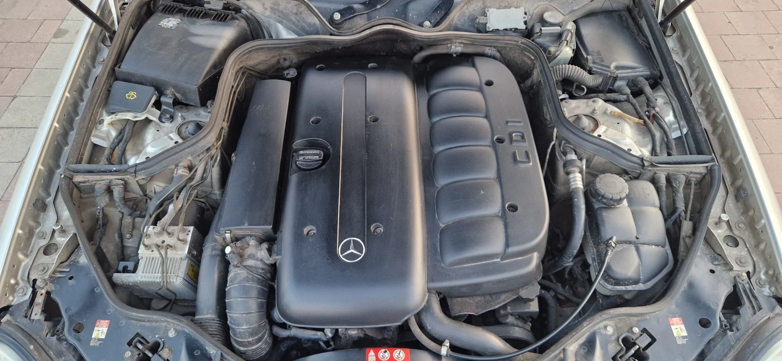 Mercedes-Benz E 280, снимка 12 - Автомобили и джипове - 55590682