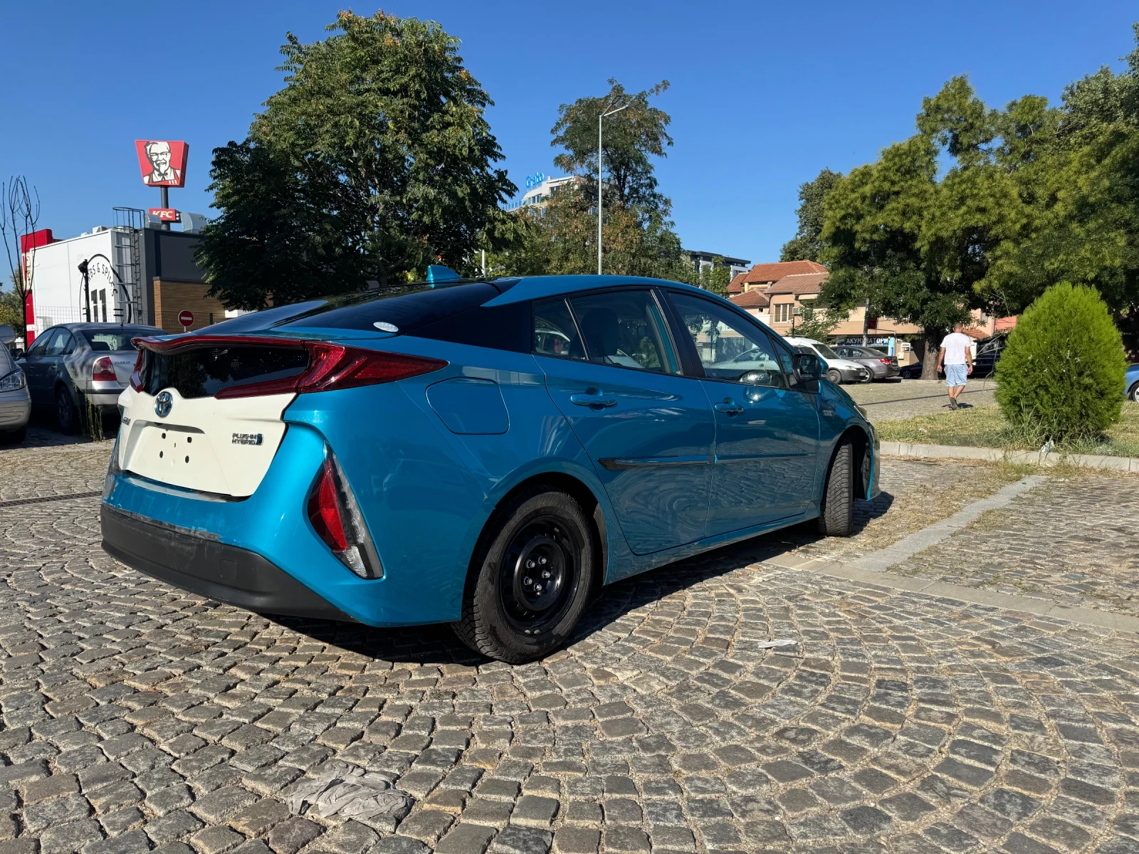 Toyota Prius Pruis plug-in hybrid , снимка 5 - Автомобили и джипове - 55682176