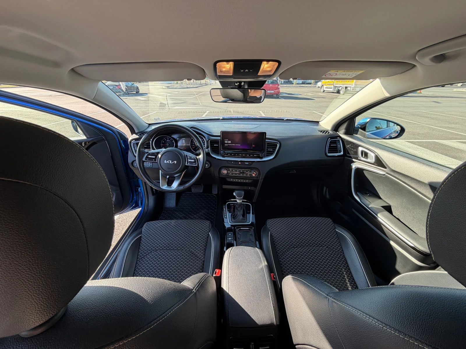 Kia XCeed, снимка 10 - Автомобили и джипове - 55682392