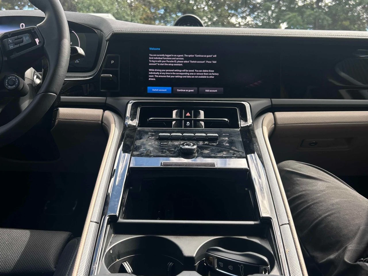 Porsche Panamera 4 E-Hybrid, снимка 9 - Автомобили и джипове - 55728805