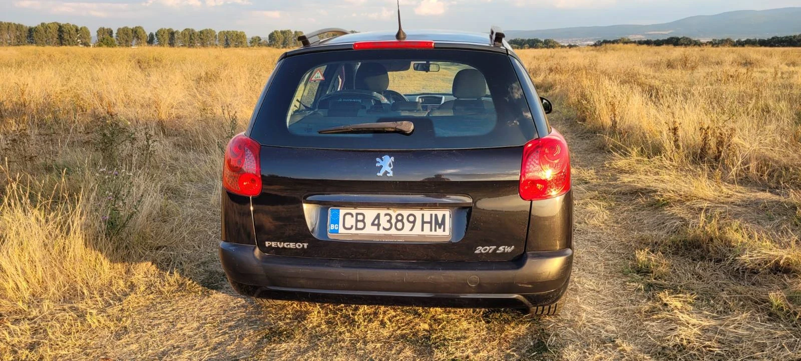 Peugeot 207 1.4, снимка 7 - Автомобили и джипове - 56011469