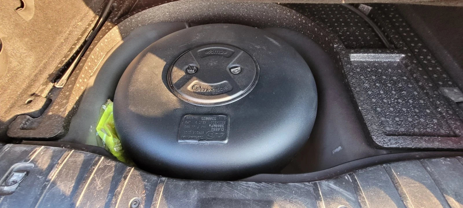 Peugeot 207 1.4, снимка 2 - Автомобили и джипове - 56011469