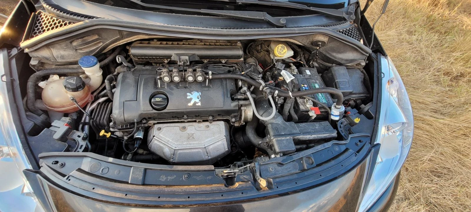 Peugeot 207 1.4, снимка 4 - Автомобили и джипове - 56011469
