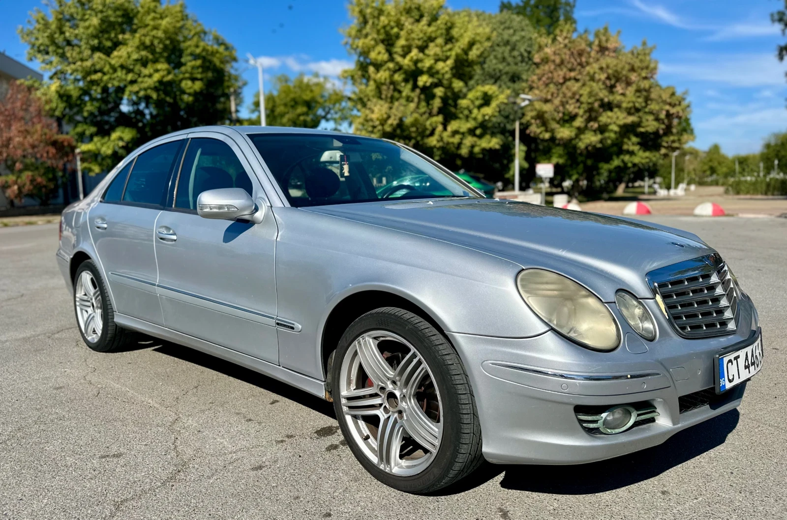 Mercedes-Benz E 320