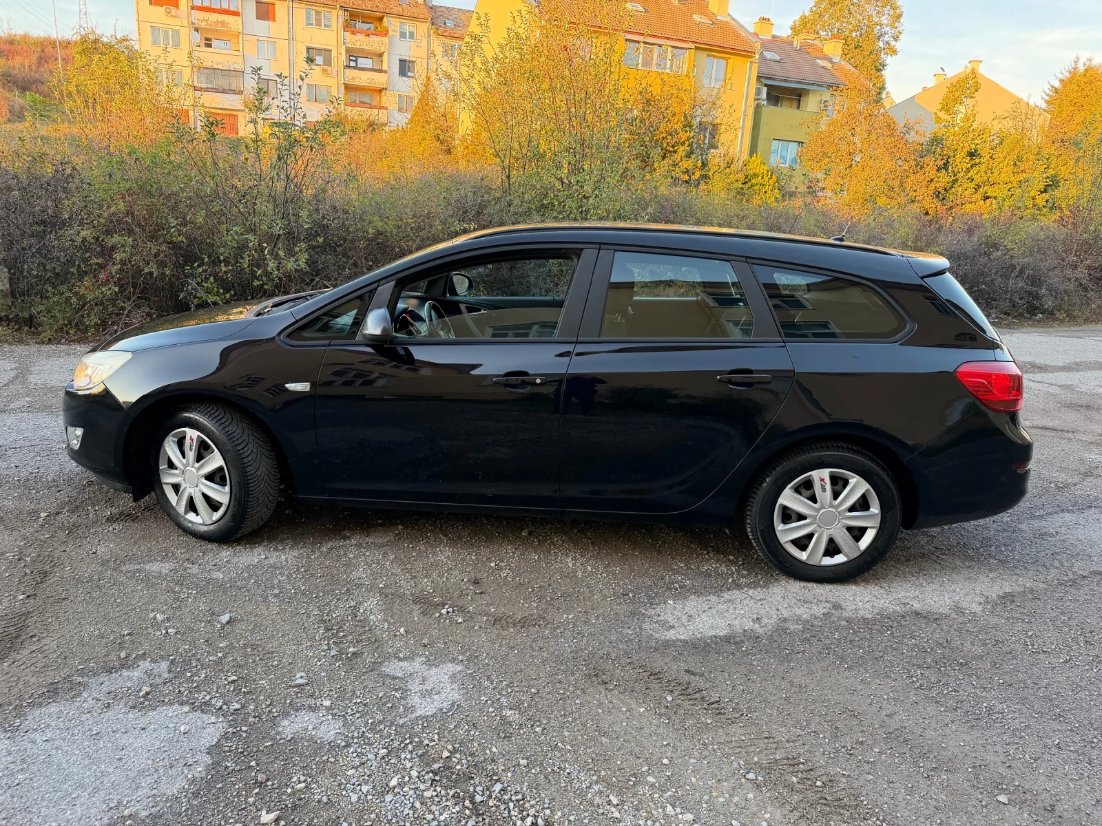 Opel Astra 1.7CDTI, снимка 11 - Автомобили и джипове - 56607224