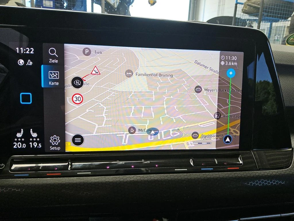 VW Golf 2.0 GTD LED Camera HeadUp Navi, снимка 9 - Автомобили и джипове - 56652368