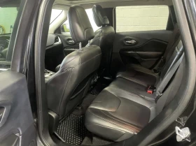 Jeep Cherokee TRAILHAWK / ПАНОРАМА / КОЖЕН САЛОН - 13200 € / 25816.96 лв. - 98738789 9