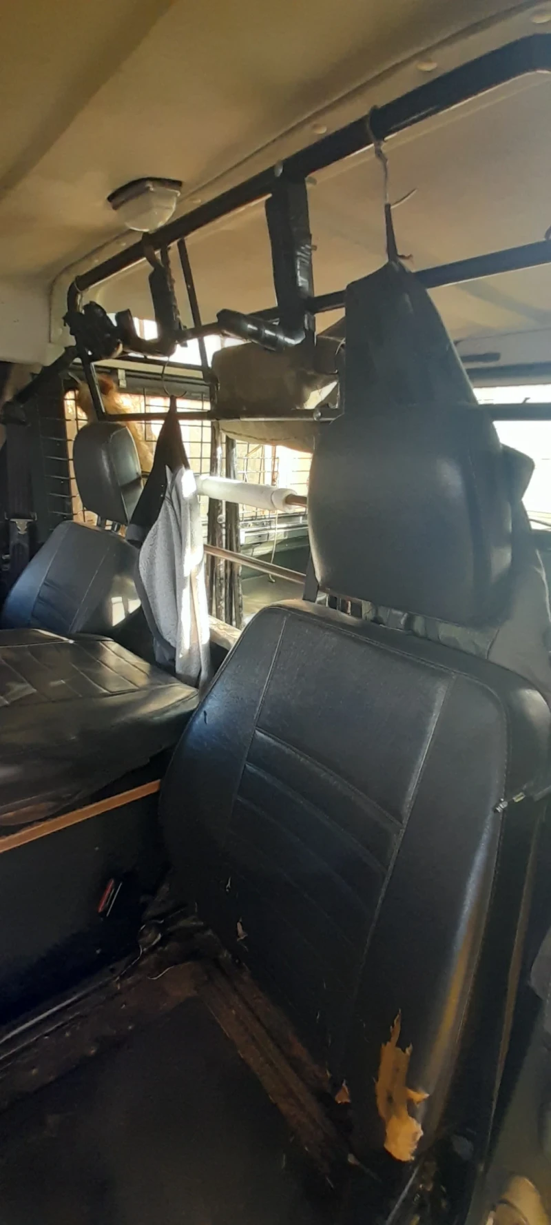 Land Rover Defender, снимка 5 - Автомобили и джипове - 52748647